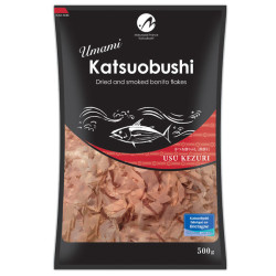 Un produit : la bonite séchée (Katsuo-Bushi)