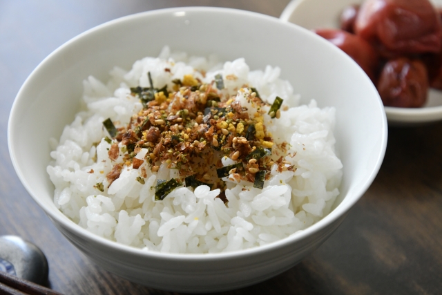 Furikake sur du riz