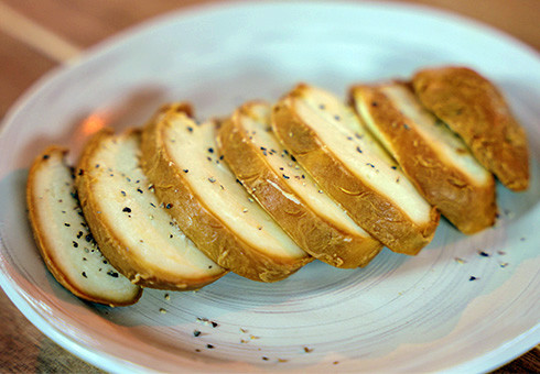 Mozzarella no misozuke: Mozzarella marinated in miso