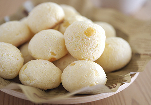 Pão de Queijo : the Brazilian tapioca bread with a Japanese twist !