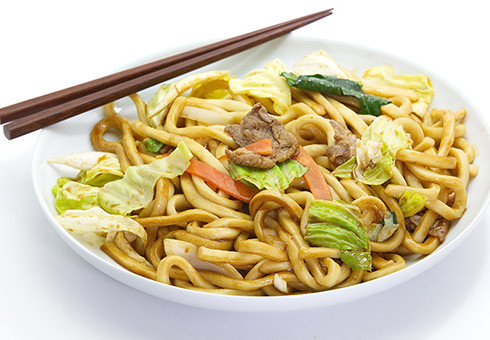Yaki Udon : les nouilles sautées à la japonaises 🎬